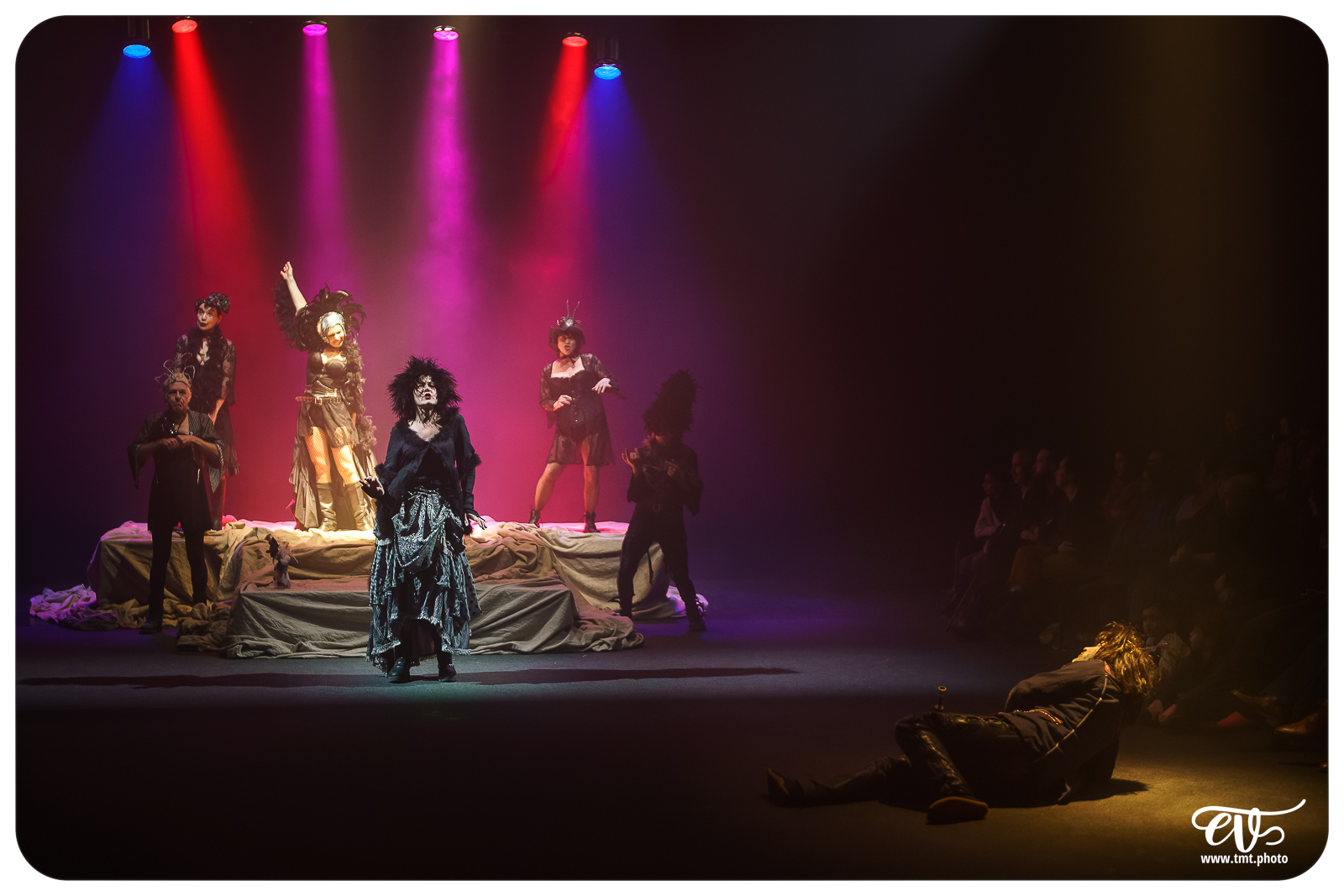 UN SONGE, UNE NUIT, L'ETE (CIE DU MATAMORE)